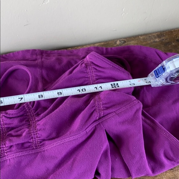Lululemon Purple Yoga Top with Bra Size 6 - Picture 7 of 7